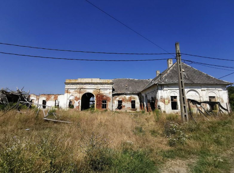 Castelul Tholdalagi, Corunca, Romania, Romania